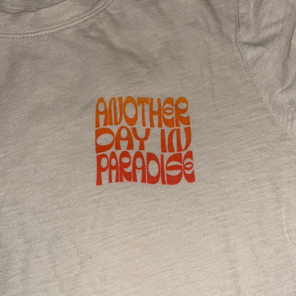 SET OF 4 BRAND NEW OLD NAVY GRAPHIC TEES - Picture 4 of 6